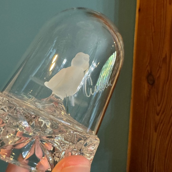 HOFBAUER Signed Byrdes Frosted Bird in a Lead Crystal Dome / Cage, 4.25" Tall. - Picture 3 of 8
